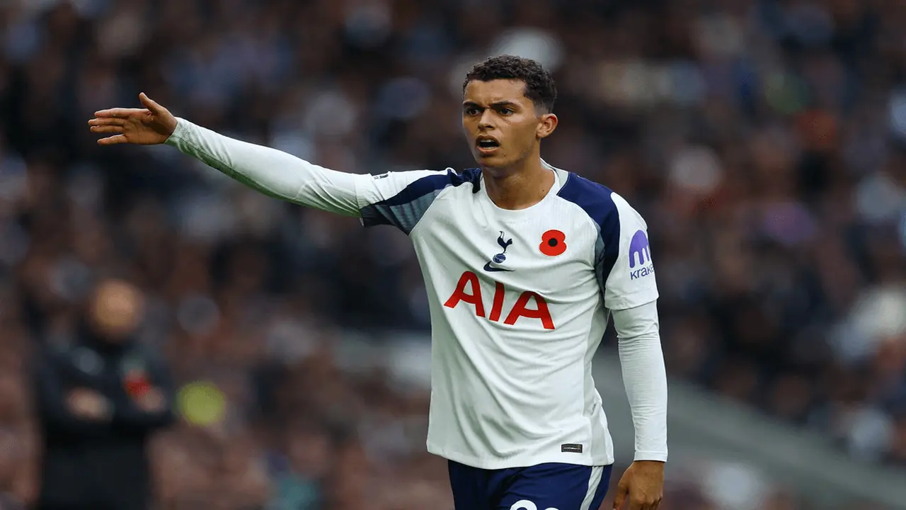 صفقة قياسية تجمع بالاس بجونسون في صفقة انتقال مثيرة